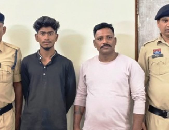 धमतरी पुलिस की दबिश: दो शराब तस्कर गिरफ्तार, बड़ी मात्रा में शराब जब्त…