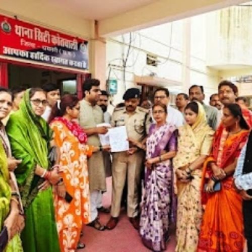 कांग्रेस के डीजल चोरी आरोप आक्रोशित भाजपाई पार्षद पहुंचे सिटी कोतवाली…