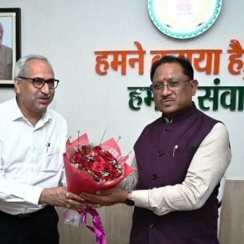 मुख्यमंत्री विष्णु देव साय से भिलाई स्टील प्लांट के नवनियुक्त निदेशक चित्त रंजन महापात्र ने की सौजन्य मुलाकात…