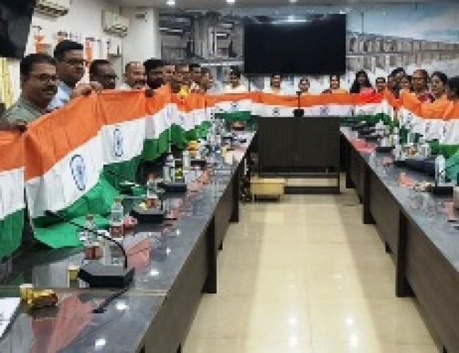 हर घर तिरंगा, हर घर स्वच्छता: धमतरी में राष्ट्रप्रेम और स्वच्छता का अनोखा संगम…
