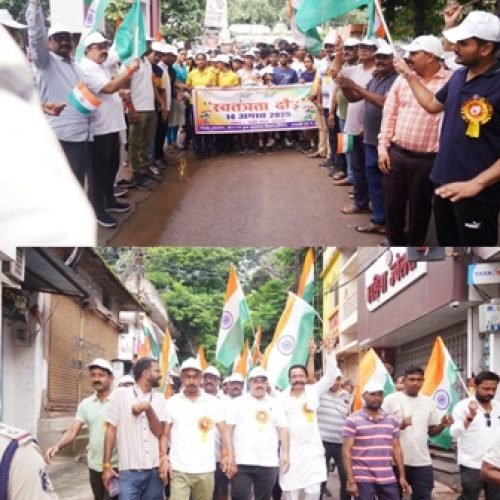 स्वतंत्रता दौड़ में देशभक्ति की मिसाल बने महापौर रामू रोहरा, तिरंगे के साथ लगाई दौड़…