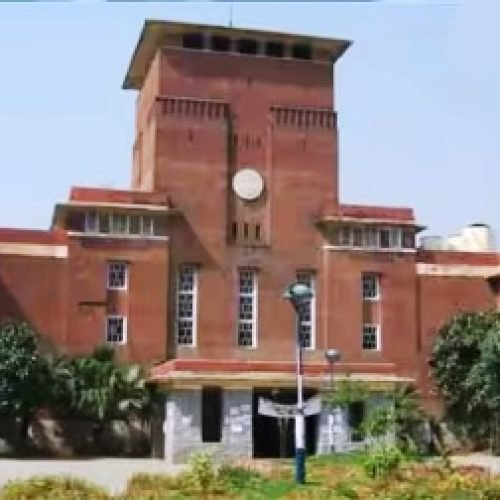 DU में ग्रेजुएट प्रोग्राम की हजारों सीटें अब भी खाली, स्पॉट राउंड से शुरू हुई नई प्रक्रिया…