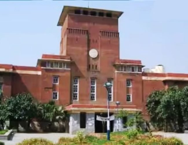 DU में ग्रेजुएट प्रोग्राम की हजारों सीटें अब भी खाली, स्पॉट राउंड से शुरू हुई नई प्रक्रिया…