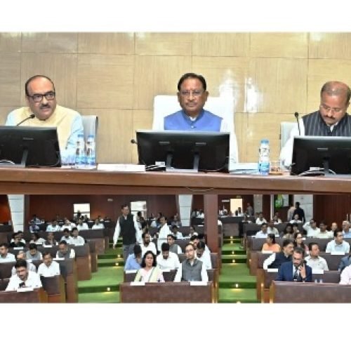 धमतरी मॉडल पर मुहर: CM ने कलेक्टर्स कॉन्फ्रेंस में की जमकर तारीफ…