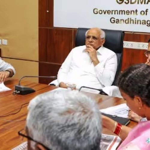 गुजरात की राजनीति में बड़ी हलचल, सभी 16 मत्रियों ने सीएम भूपेंद्र पटेल को सौंपा इस्तीफा…