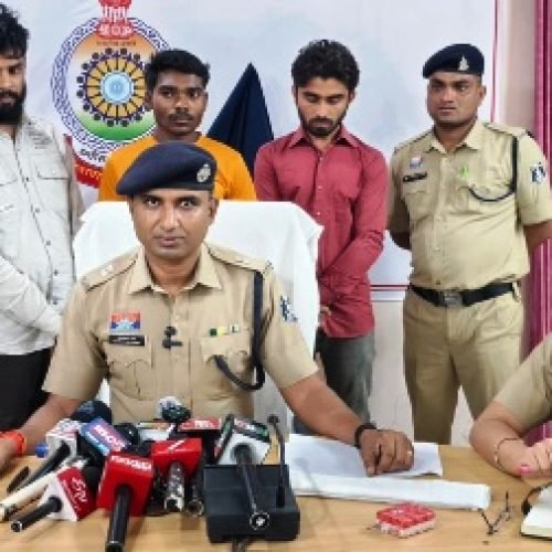 किसान हित में धमतरी पुलिस की बड़ी सफलता, मगरलोड थाना व सायबर टीम ने मिलकर किया ट्राली चोरी का पर्दाफाश…