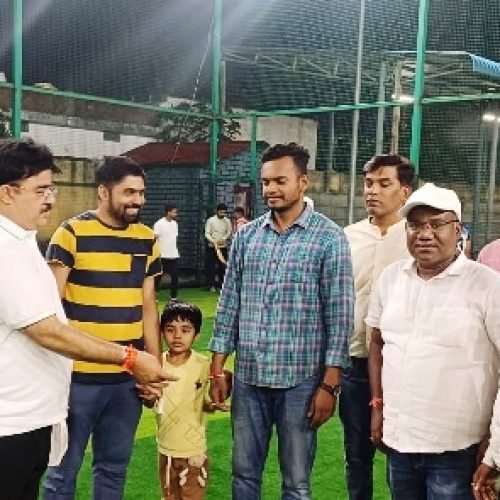 आमदी मंडल व शहर मंडल के बीच हुआ फ्रेंडली क्रिकेट मैच…