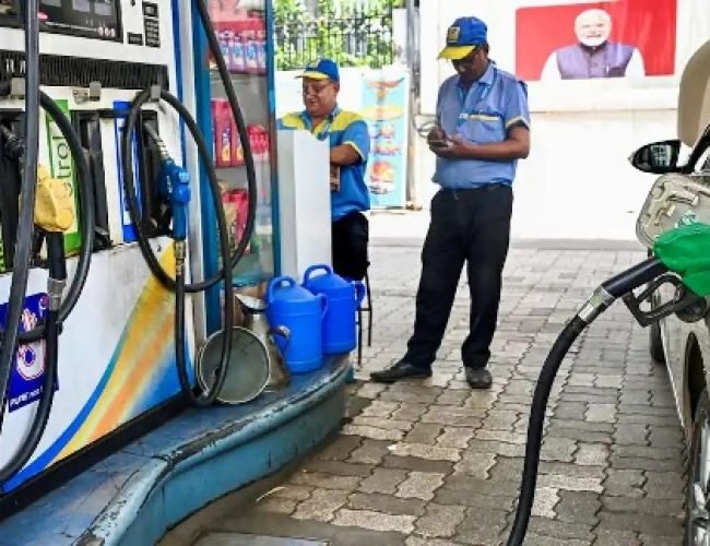 E20 वाला पेट्रोल भूल जाइए, सरकार लाने वाली है E25, E30 और E85 वाला फ्यूल, ये है पूरा प्लान….