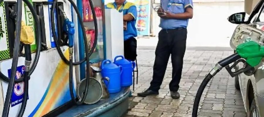 E20 वाला पेट्रोल भूल जाइए, सरकार लाने वाली है E25, E30 और E85 वाला फ्यूल, ये है पूरा प्लान….