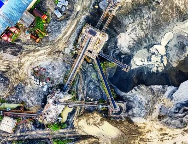 India Underground Treasure: देश में अरबों का जमीनी खजाना, जिसे नहीं जानते होंगे आप! फिर राशन पर क्यों जी रहे 80 करोड़ लोग?