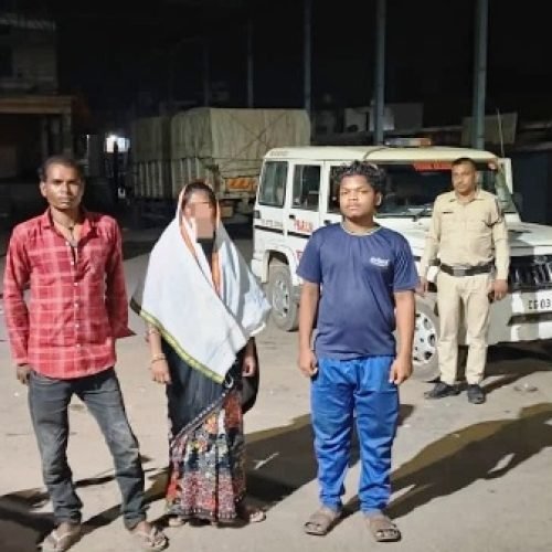 धमतरी पुलिस की संवेदनशील पहल: तीन दिन से भटकी महिला को परिजनों से मिलाया….