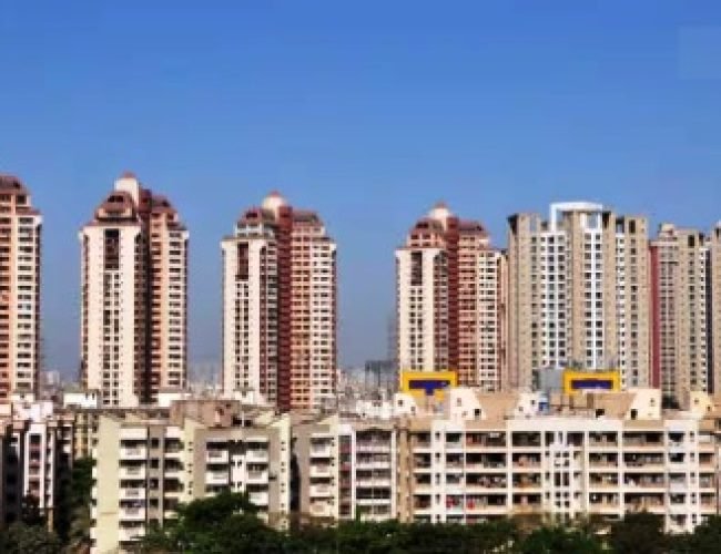 इस सोसाइटी ने किया गजब! मेंटिनेंस चार्ज लेने की जगह फ्लैट मालिकों को दे रही सालाना 3 लाख रुपये…