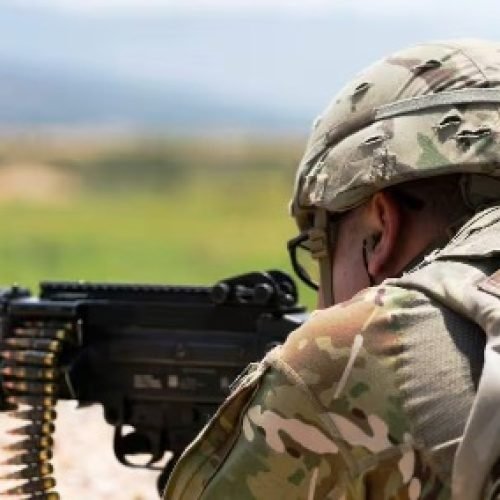US Military: दूसरे देशों में क्यों तैनात रहती है अमेरिकी सेना, जानें वहां किसकी करती है रक्षा…