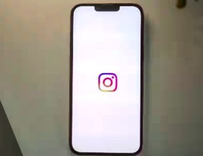 Instagram ने डिलीट किए लाखों फेक अकाउंट्स, कई बड़े इंफ्लूएंसर्स और सेलिब्रिटीज के फॉलोवर्स तेजी से घटे…