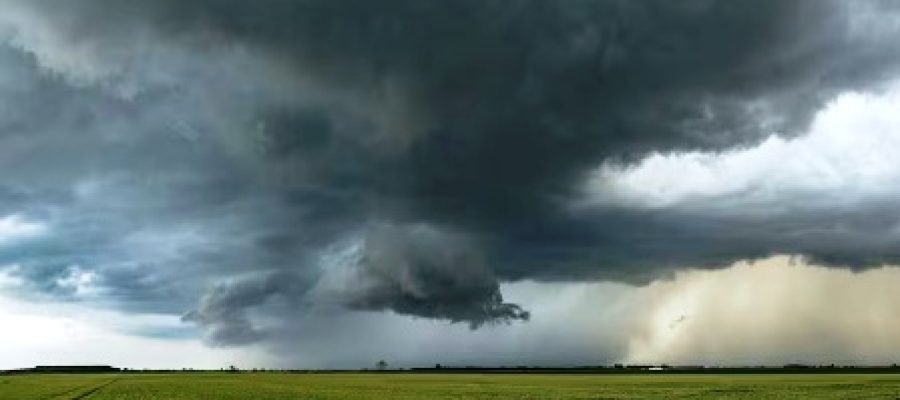 Weather Alert in India: आज से इन राज्यों में परेशान करेगी आंधी-बारिश, तुरंत अलर्ट हो जाएं किसान भाई…