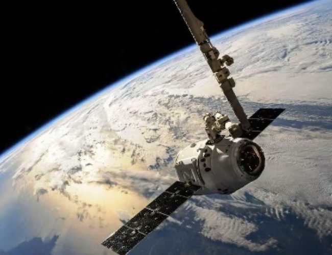 Spy Satellite: क्या सैटेलाइट के जरिए दूसरे देश पर नजर रखी जा सकती है, क्या है इसके पीछे का‌ कानून?