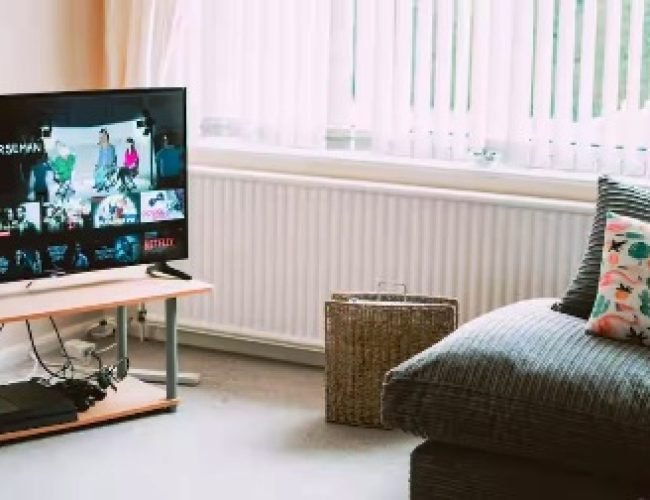 4K Vs 8K Smart TV: जानिए दोनों में क्या है फर्क और किसे खरीदने में है आपका फायदा…