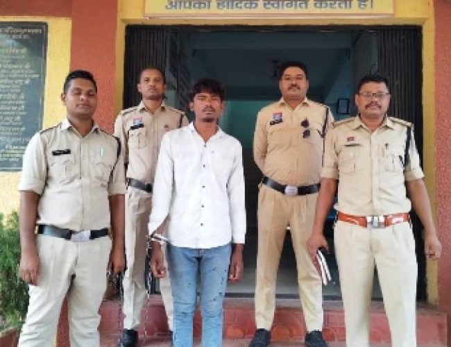 महावीर चौक भखारा हत्या प्रकरण में फरार आरोपी गिरफ्तार, एक विधि से संघर्षरत बालक भी शामिल…