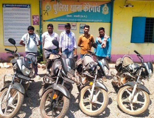 धमतरी पुलिस का बड़ा एक्शन: जुआ अड्डे पर रेड, 5 गिरफ्तार….