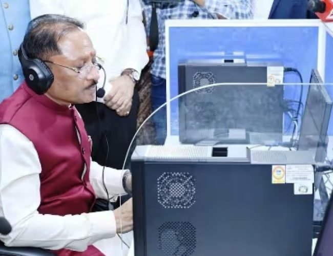 मुख्यमंत्री विष्णुदेव साय ने किया सीएम हेल्पलाइन का अवलोकन, नागरिकों को समयबद्ध समाधान का आश्वासन…