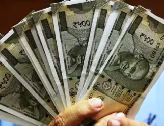 FD करवाने का है प्लान? चूक न जाएं सही मौका, जानिए सीनियर सिटिजन्स को किस बैंक में मिल रहा सबसे ज्यादा ब्याज…