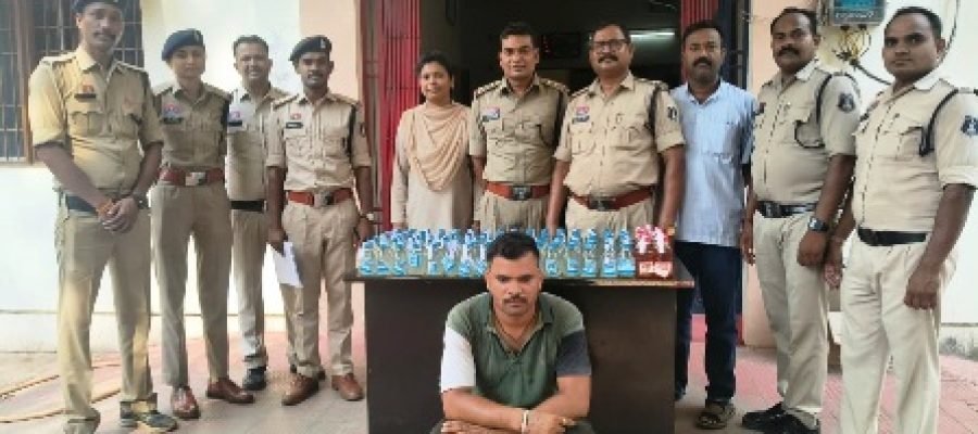 किराना दुकान की आड़ में चल रहा था अवैध शराब कारोबार, 128 पौवा शराब के साथ आरोपी गिरफ्तार…