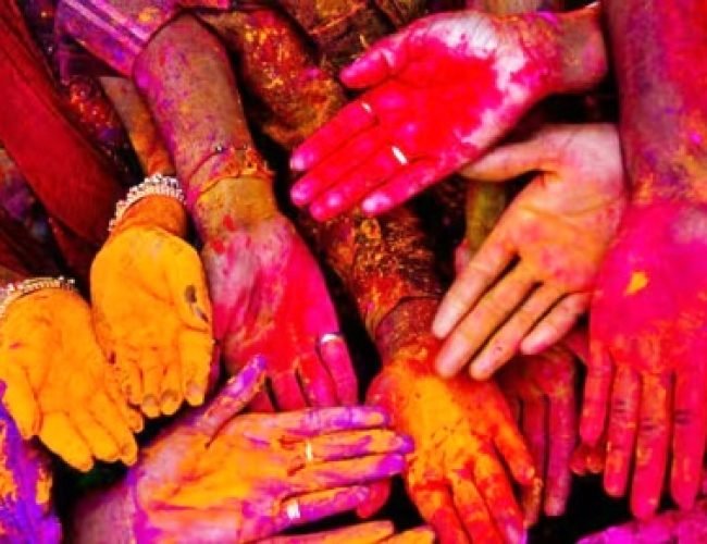 Holi 2026: भारत के अलावा कहां-कहां खेली जाती है होली, देख लीजिए लिस्ट….