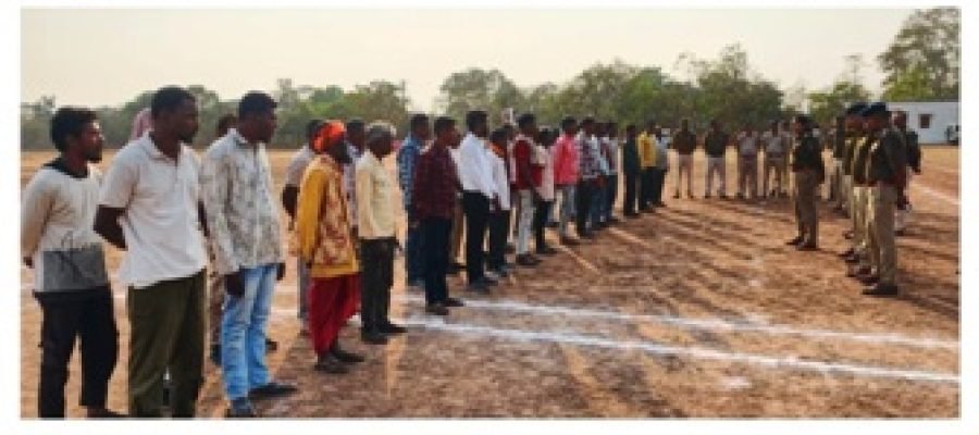 होली पर्व पर धमतरी पुलिस सख्त: 35 गुंडा-बदमाशों की परेड, शांति की दिलाई शपथ…