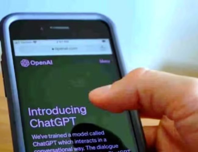 OpenAI पर बड़ा आरोप! क्या आपका निजी डेटा Google और Meta तक पहुंचाया गया? कंपनी पर ठोका गया केस…