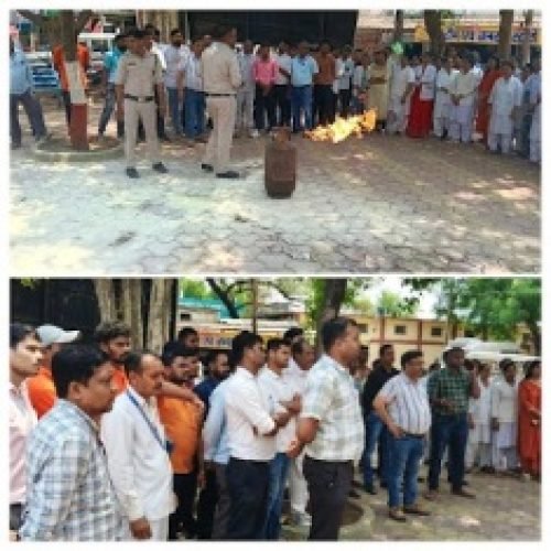 जिला अस्पताल में अग्नि सुरक्षा प्रशिक्षण आयोजित, स्टाफ को सिखाए गए बचाव के तरीके…