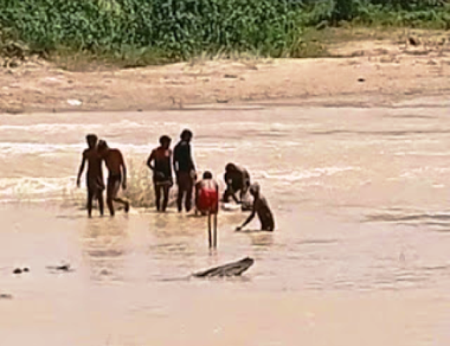 साहनीखार एनीकट से मिला गुलाल पहरिया का शव, रेत में 5 फीट नीचे दबा था; अब सिरसिदा के लापता छात्र की तलाश पर फोकस…