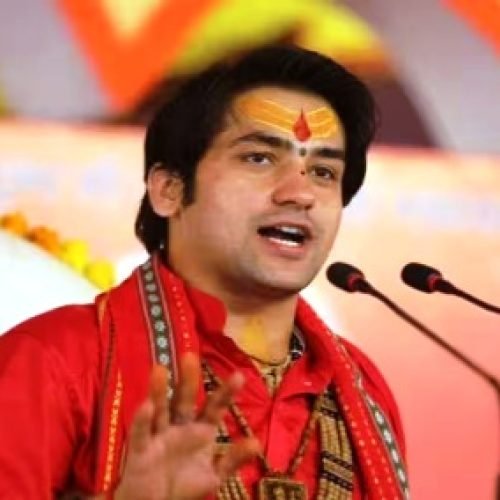 Hindu Birth Rate: धीरेंद्र शास्त्री के ‘चार बच्चे पैदा करो’ वाले बयान पर बवाल, जानें अभी देश में क्या है हिंदुओं का बर्थ रेट?