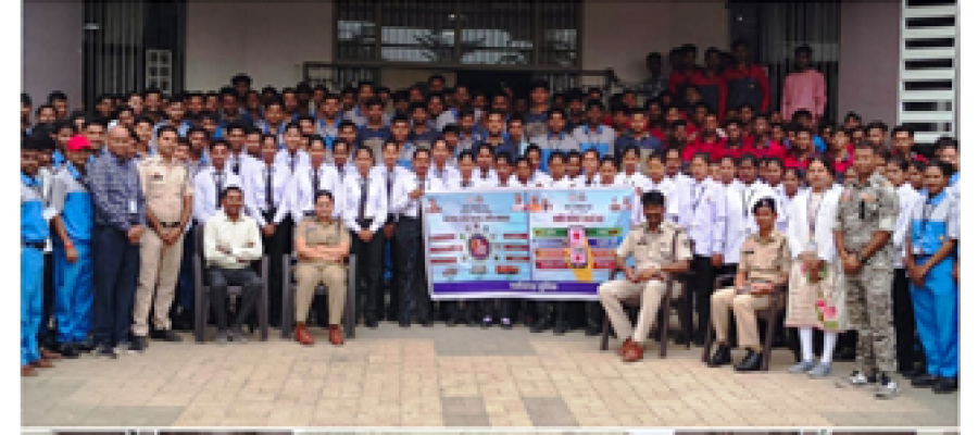 एसपी धमतरी के निर्देशन में कुरूद क्षेत्र के विद्यार्थियों को साइबर सुरक्षा, महिला सुरक्षा एवं नशामुक्ति का दिया गया संदेश…