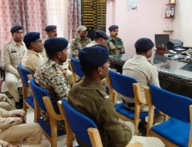 एएसपी ने ली हाईवे पेट्रोलिंग जवानों की समीक्षा बैठक…