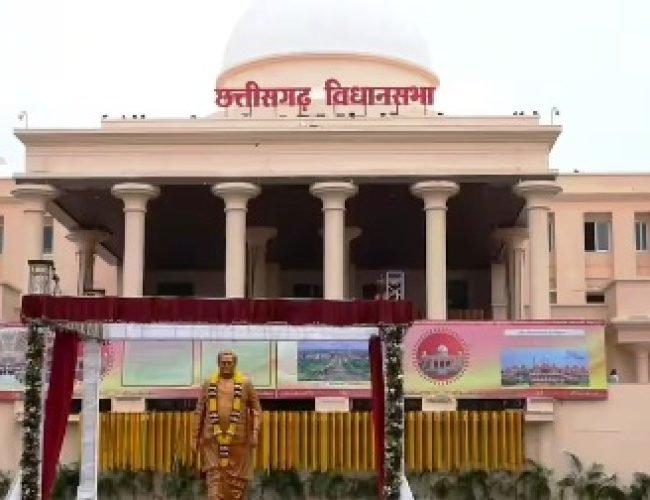 धर्मांतरण के खिलाफ छत्तीसगढ़ में नया कानून पास, जानें जुर्माने का प्रावधान…