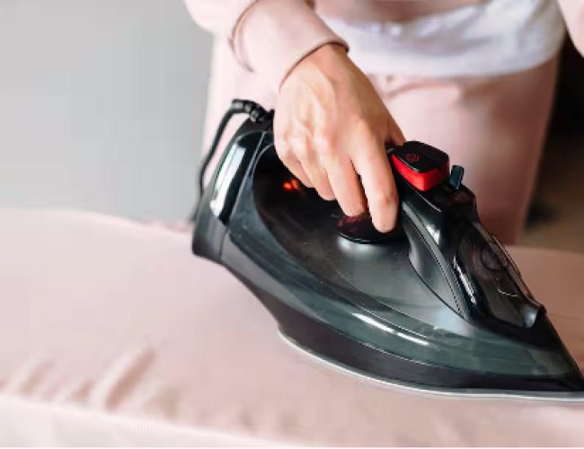 Steam Iron Power Consumption: Steam Iron खरीदने जा रहे हैं? नॉर्मल से कितनी ज्यादा बिजली खपत?