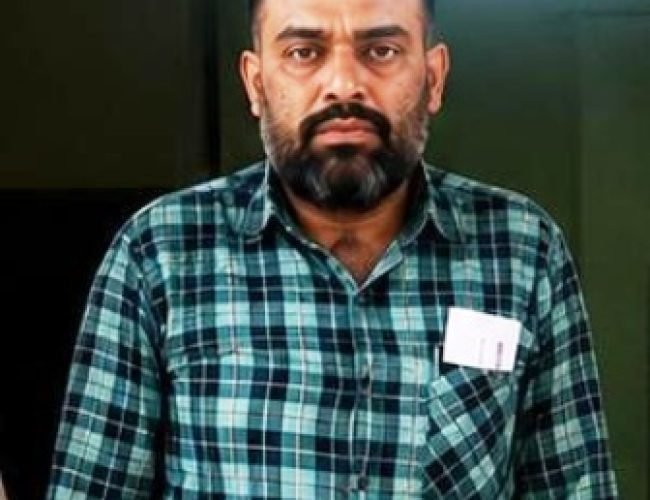 धमतरी पुलिस की बड़ी कार्रवाई: 4.76 ग्राम हेरोइन (चिट्टा) के साथ आरोपी गिरफ्तार, 2.30 लाख की संपत्ति जब्त…
