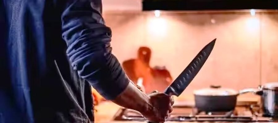 Ratanpur News: घर में घुसकर धारदार हथियार से हमला, बुजुर्ग महिला की मौत, 9 लोग घायल…