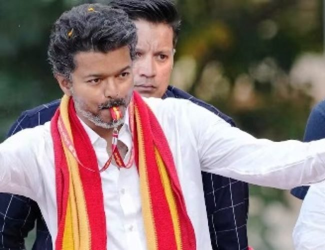 ‘हम CM के काम तय नहीं कर सकते’, विजय को मुआवजा बांटने से रोकने वाली DMK की याचिका सुप्रीम कोर्ट में खारिज…