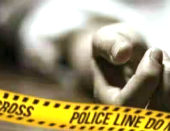चोरी के आरोपों से परेशान पुलिसकर्मी की बेटी ने की आत्महत्या, 3 के खिलाफ FIR…