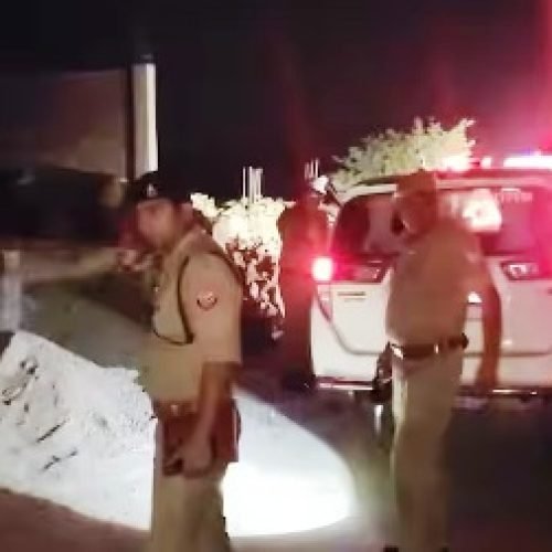 शामली में फिल्मी अंदाज में लूट, ‘भारत सरकार’ लिखी गाड़ी से आए बदमाश, कार सवार से ले गए 29 लाख रुपये…