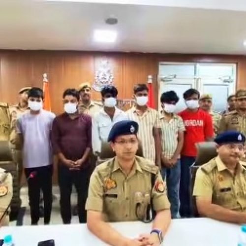 डेटिंग ऐप से फंसाकर लोगों से करते थे लूट, नोएडा पुलिस ने 6 बदमाशों को किया गिरफ्तार…