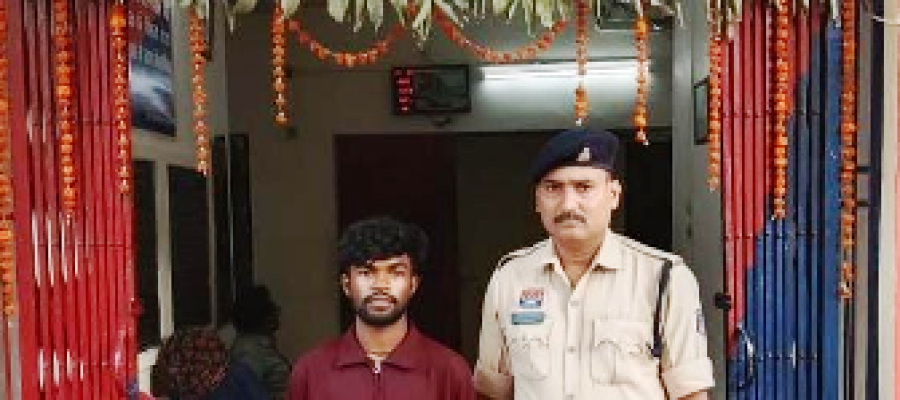 धमतरी में आधी रात हथियार लेकर निकले युवकों ने मचाया उत्पात, मुख्य आरोपी गिरफ्तार; 6 नाबालिग निरुद्ध…