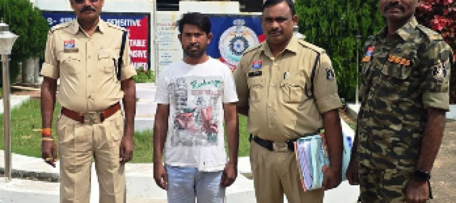 धमतरी पुलिस की बड़ी कार्रवाई: ओडिशा से मध्यप्रदेश गांजा सप्लाई करने वाला मुख्य आरोपी गिरफ्तार…