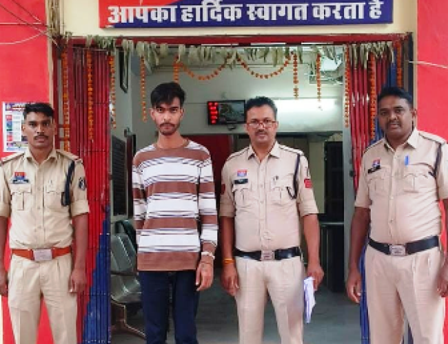 धमतरी में ‘ऑपरेशन निश्चय’ के तहत बड़ी कार्रवाई: 140 प्रतिबंधित नशीली टैबलेट के साथ 22 वर्षीय युवक गिरफ्तार…