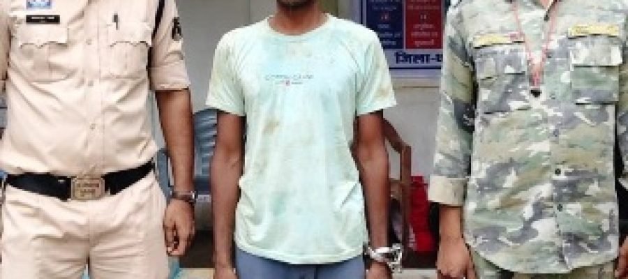 धमतरी पुलिस की कार्रवाई: हथौड़ी से जानलेवा हमला करने के आरोप में युवक गिरफ्तार, जेल भेजा गया…