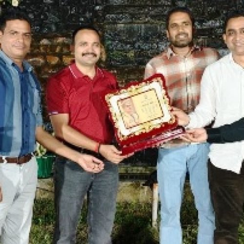 धमतरी: पुलिस अधीक्षक सूरज सिंह परिहार को भावभीनी विदाई, अधिकारियों ने सराहा सफल कार्यकाल…