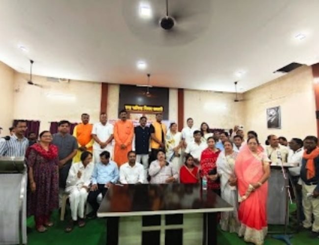 धमतरी नगर निगम में मनोनीत पार्षदों ने ली शपथ, महापौर बोले– विकास कार्यों को मिलेगी नई गति…