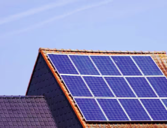 Home Solar Panel Capacity : घर में 2 AC, 4 पंखे और एक सबमर्सिबल है? जानिए कितने kW का सोलर पैनल होगा सही…