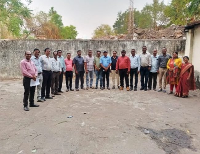 कलेक्टर के कथित दुर्व्यवहार के विरोध में सर्व शैक्षिक मंच ने पारित किया निंदा प्रस्ताव, शिक्षकों में आक्रोश….